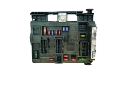 Calculateur BSM-B2 T118470002I 9643498980 PSA Siemens 32690 Calculateur BSM-B2 T118470002I 9643498980 PSA Siemens 32690