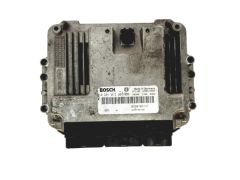 Calculateur 0281013907 8200705747 8200705748 Renault Bosch 20302