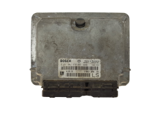 Calculateur 90589736 LS 0281001670 Opel Bosch GM