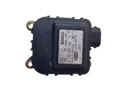 Moteur de l'appareil de chauffage Bosch 0132801145 576330700 Renault