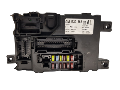 Calculateur 13301562 401154265 28206627 Opel GM 2572