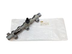 Rampe D'injection Master III Movano B NV400 2.3 dCi 175215697R Rampe D'injection Master III Movano B NV400 2.3 dCi 175215697R