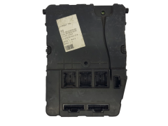 Calculateur Renault UCH X84 N2 8200309690 S118400220D Siemens