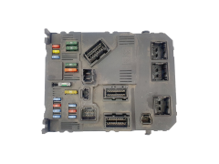 Calculateur BSI-F04-00 9659579180 S118085400A PSA