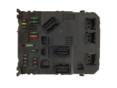Calculateur BSI E02-00 9650584680 S118085220B PSA Siemens 1296
