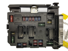Calculateur PSA 9643100980 S110500004C Siemens