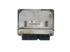 Calculateur Skoda 047906033A 5WP43313 06 Siemens 