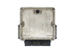 Calculateur 0281011102 8200153945 8200222133 Renault Bosch 43842