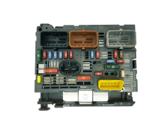 Calculateur BSM -R05-01 9807028880  PSA Delphi 31316