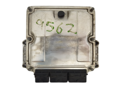 Calculateur 8200039569 8200078730 0281001934 Renault Bosch 3005