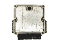 Calculateur 0281010556 8200153946 8200095416 Renault Bosch 22433