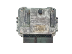 Calculateur Opel 0281011943 55556829 8973785711 Bosch 45474