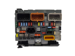 Calculateur BSM-R06-00 9664706380 PSA Delphi Calculateur BSM-R06-00 9664706380 PSA Delphi