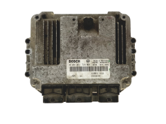 Calculateur 0281011724 8200311550 8200384493 Renault Bosch 27038