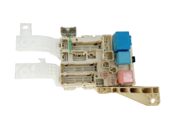 Boîtier Fusibles 82730-0D290 Toyota 37879