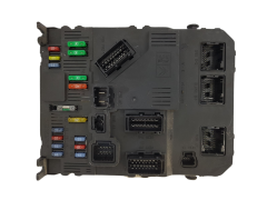 Calculateur BSI E01-00 9657999680 S118085320F PSA Siemens 1509