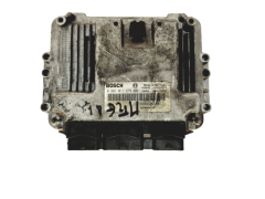 Calculateur 0281011275 8200305678 8200269879 Renault Bosch 20336