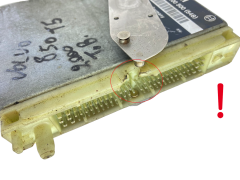 Calculateur 0261200500 P06842205 1T26S0000 Volvo Bosch