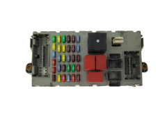 Boîtier Fusibles 50513353 CPL Alfa Romeo Delphi 20447