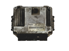 Calculateur 0281011275 8200305678 8200269879 Renault Bosch 27035