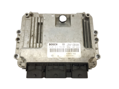 Calculateur 0281012769 8200391966 8200558304 Renault Bosch 27983