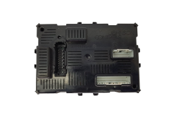 Calculateur BCM L2R 8200652284B 28118774-7C Renault Johnson Controls