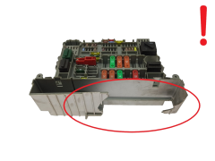 Boîtier Fusibles BMW 6906621-06 18844.000.002A BJ3A119640 20869
