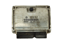 Calculateur 045906019CE 0281013179 VW Bosch 14581