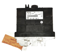 Calculateur 0260002485 001927749D VW Bosch 