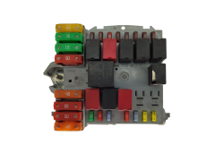 Boîtier Fusibles Fiat 51775688 57657 0051775688057657 19524