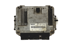 Calculateur 0281011549 8200310863 8200370779 Renault Bosch 24516