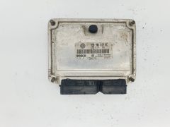 Calculateur 038906019NC 0281011819 VW Bosch 