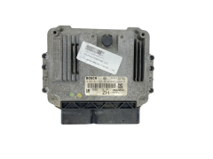 Calculateur Opel 0281011943 55556829 8973785711 Bosch GM Isuzu 62442
