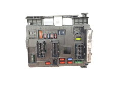 Calculateur BSM-B2 T118470002E 9643498980 PSA Siemens 59142 Calculateur BSM-B2 T118470002E 9643498980 PSA Siemens 59142