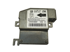 Calculateur 13158713 ZK 327963935 Opel GM Temic
