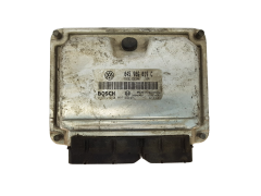 Calculateur 045906019C 0281010697 VW Bosch 14403