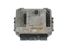 Calculateur 0281011549 8200310863 8200370779 Renault Bosch 35976