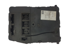 Calculateur UCH N2 8200412548 S118400150F Renault Siemens 2077