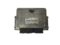 Calculateur 55189421 0281011488 93749DAV Alfa Romeo Bosch 16682