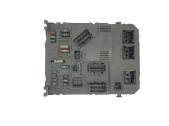 Calculateur BSI E02-00 S118085210E 9646777380 PSA Siemens 40423