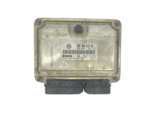 Calculateur 038906019HK 0281010985 VW Bosch 57524