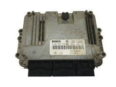 Calculateur 0281015798 237100055R 237100870R Renault Bosch 68118