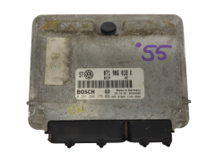 Calculateur Ecu VW 0261206175 071906018K Bosch