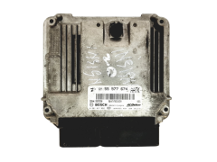 Calculateur 0281017452 55577674  Opel Bosch 