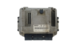 Calculateur 0281011549 8200310863 8200370779 Renault Bosch 39812