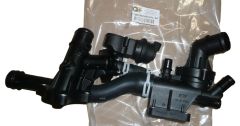 Boitier Thermostat D'eau moteur Oryginał Renault Megane III 1.6 dCI 110614574R Boitier Thermostat D'eau moteur Oryginał Renault Megane III 1.6 dCI 110614574R