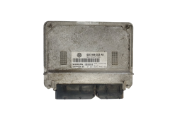 Calculateur 03E906033AK 5WP44236 03 VW Siemens 43055