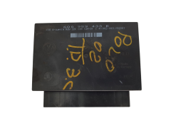 Calculateur 6Q0959433E 5DK008129-01 VW Hella 20623