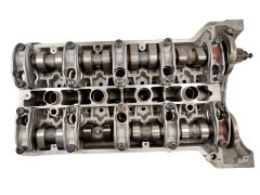 La Culasse Mercedes-Benz R1110162101 2.2 16V 111961