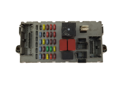 Boîtier Fusibles Fiat 51744898 NPL 46520600 CPL Delphi 20618